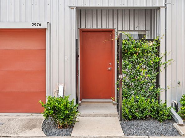 2976 Commerce Street, Houston TX 77003