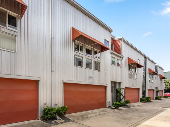 2976 Commerce Street, Houston TX 77003