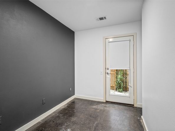 2976 Commerce Street, Houston TX 77003