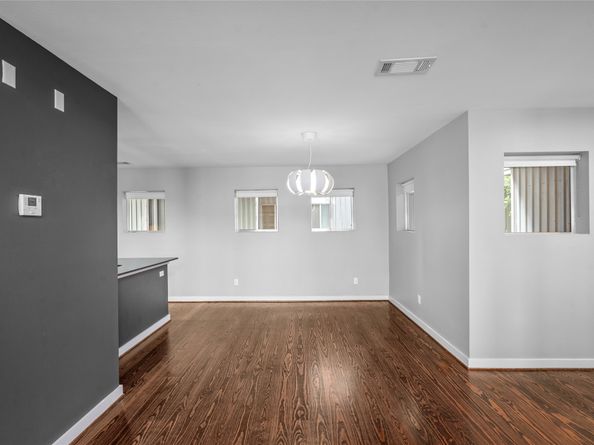 2976 Commerce Street, Houston TX 77003