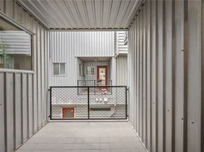 2976 Commerce Street, Houston TX 77003