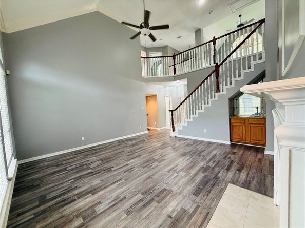 16619 Palisades Point Drive, Houston TX 77059