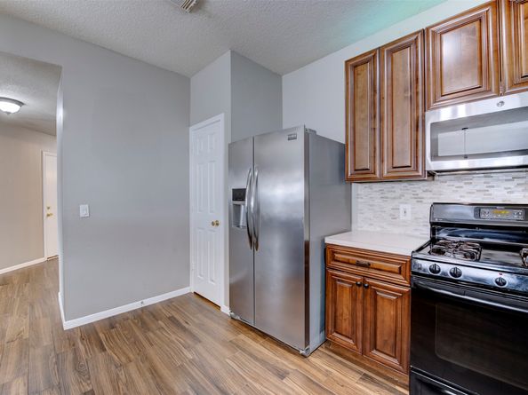 17219 S Summit Canyon Drive, Houston TX 77095