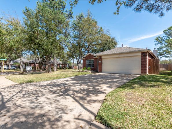 17219 S Summit Canyon Drive, Houston TX 77095