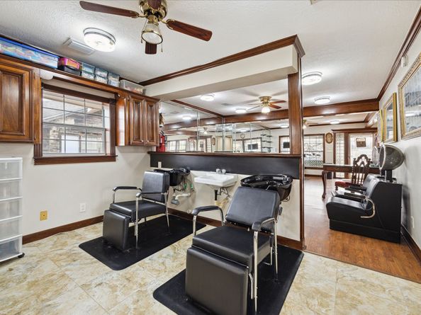 7828 Harrisburg Boulevard, Houston TX 77012