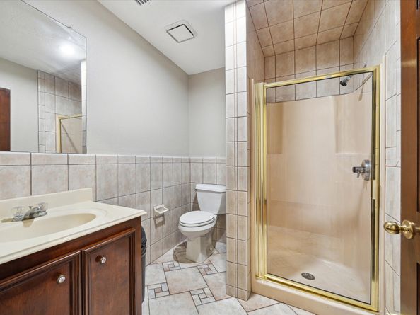 7828 Harrisburg Boulevard, Houston TX 77012