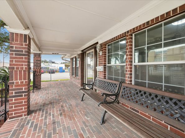7828 Harrisburg Boulevard, Houston TX 77012