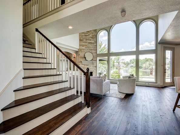 27 Pleasure Cove Drive, The Woodlands TX 77381