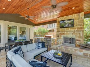 27 Pleasure Cove Drive, The Woodlands TX 77381