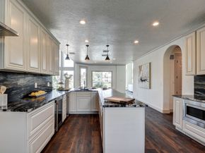 27 Pleasure Cove Drive, The Woodlands TX 77381