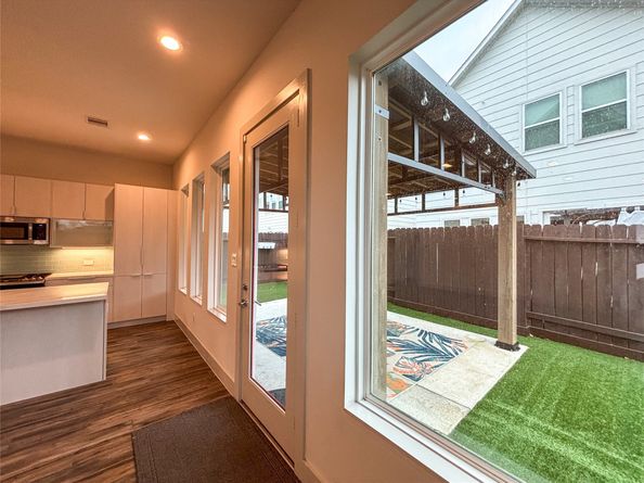 4402 Bora Bora Lane, Houston TX 77045