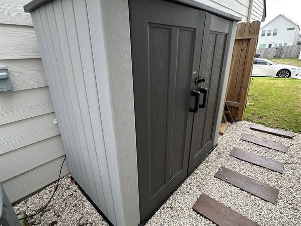 4402 Bora Bora Lane, Houston TX 77045