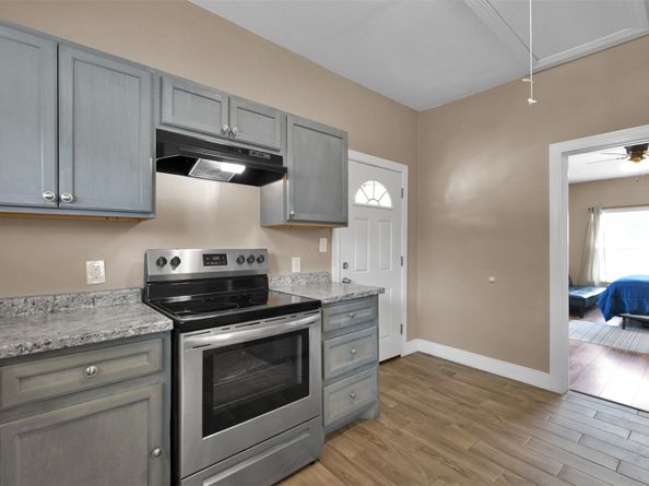 308 E Phillips Street, Conroe TX 77301