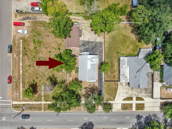 308 E Phillips Street, Conroe TX 77301