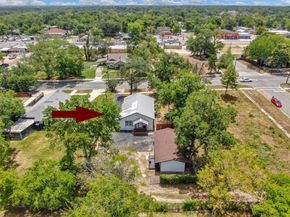 308 E Phillips Street, Conroe TX 77301