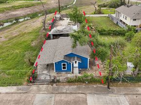 5015 Falls Street, Houston TX 77026