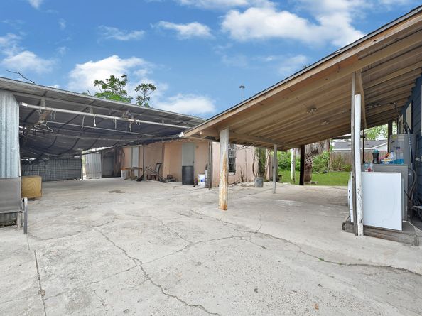 5015 Falls Street, Houston TX 77026