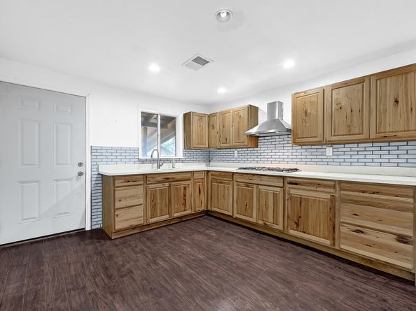 5015 Falls Street, Houston TX 77026