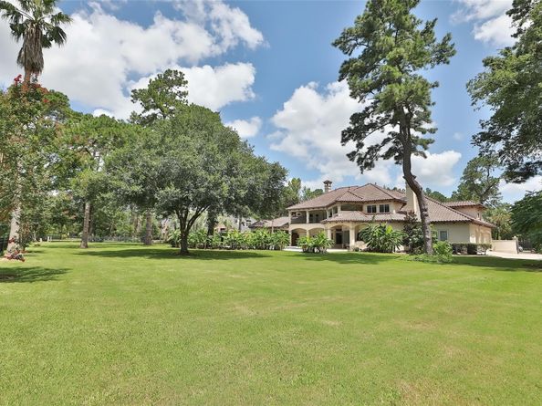 35 Gleannloch Estates Drive, Spring TX 77379