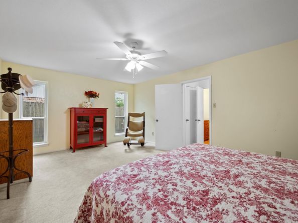 4809 Blueberry Hill Drive, Houston TX 77084