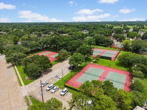 4809 Blueberry Hill Drive, Houston TX 77084