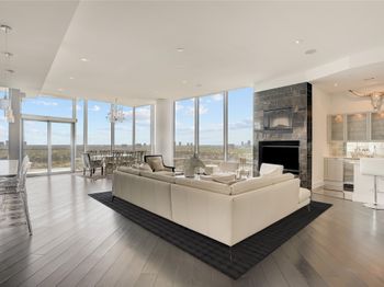 2727 Kirby Drive