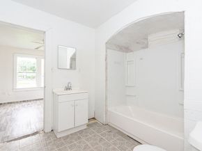 1817 Mcdaniel Street, Houston TX 77093