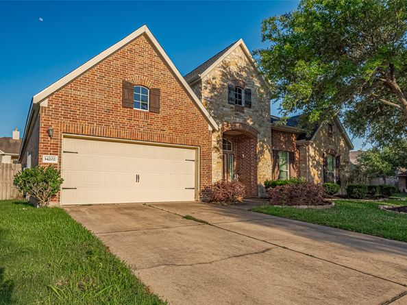 14202 Pearl Shadow Lane, Houston TX 77044