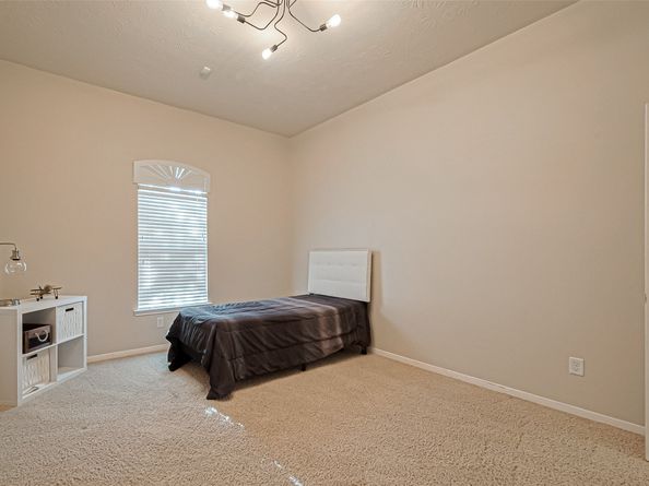14202 Pearl Shadow Lane, Houston TX 77044