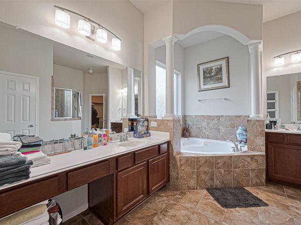 14202 Pearl Shadow Lane, Houston TX 77044