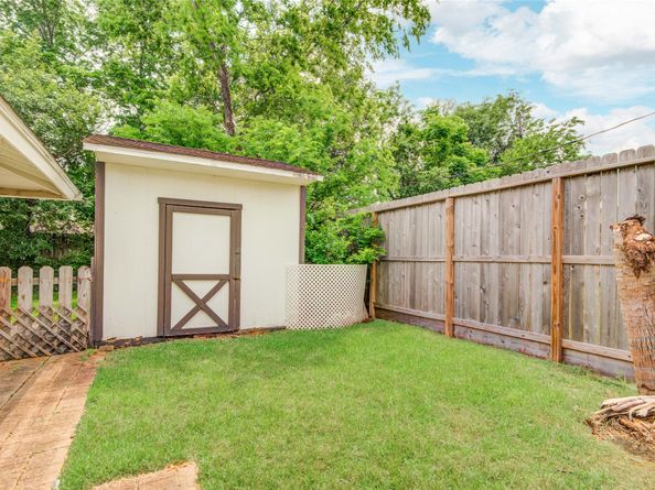 4753 Redstart Street, Houston TX 77035