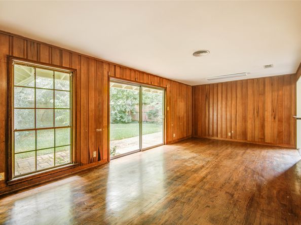 4753 Redstart Street, Houston TX 77035