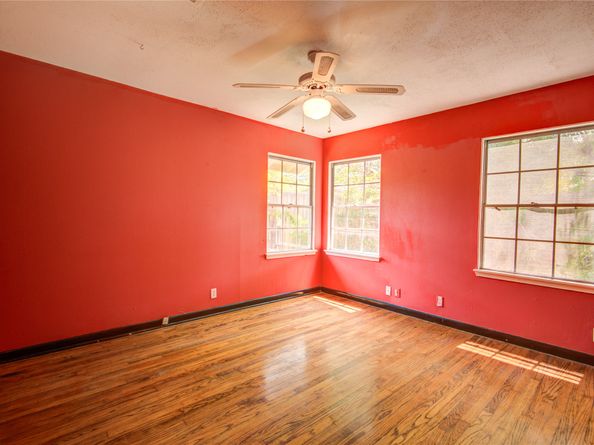4753 Redstart Street, Houston TX 77035