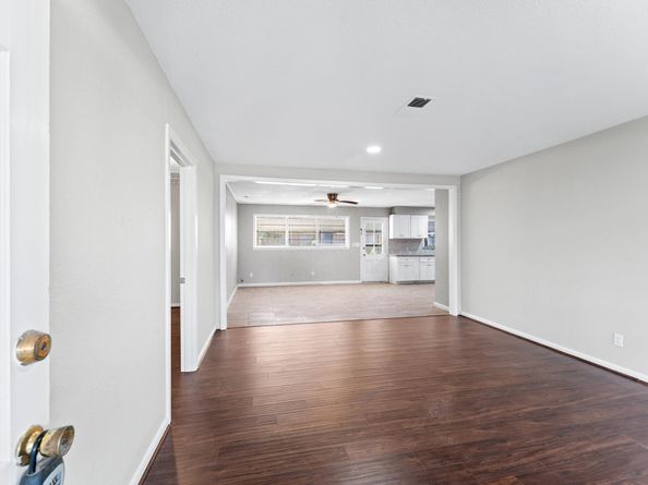 314 Empress Drive, Houston TX 77034