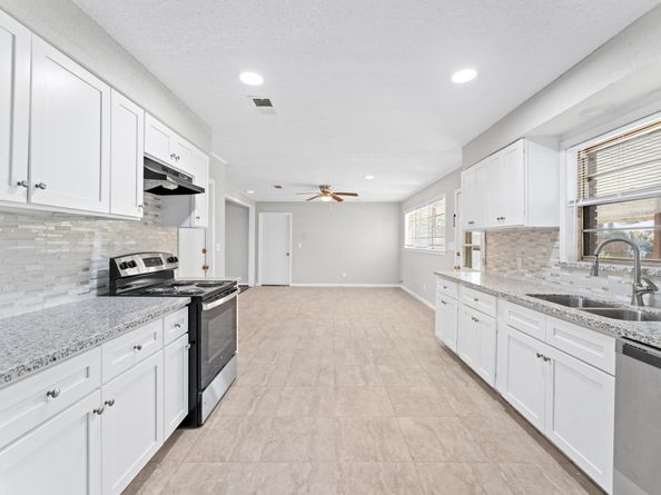 314 Empress Drive, Houston TX 77034