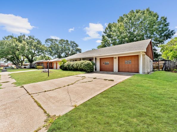 314 Empress Drive, Houston TX 77034