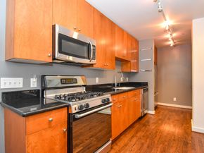 915 Franklin Street 4A, Houston TX 77002