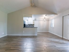 11419 Hillcroft Street, Houston TX 77035