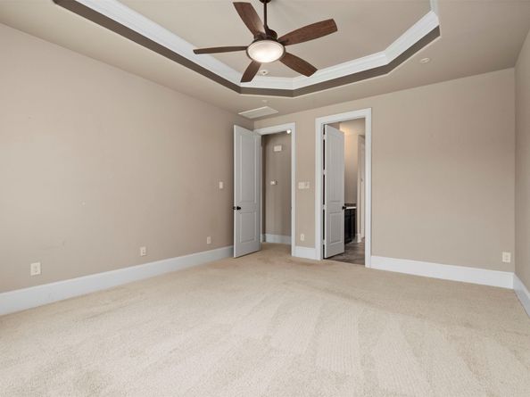 1715 Laremont Bend Drive, Spring TX 77386