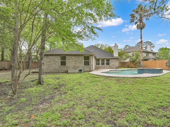 10 Barker Ridge Court, Spring TX 77382