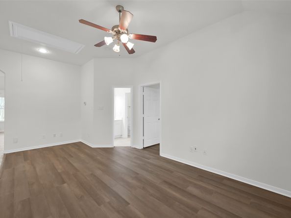 10 Barker Ridge Court, Spring TX 77382