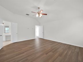 10 Barker Ridge Court, Spring TX 77382