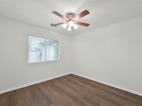 10 Barker Ridge Court, Spring TX 77382