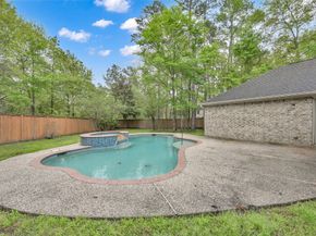 10 Barker Ridge Court, Spring TX 77382