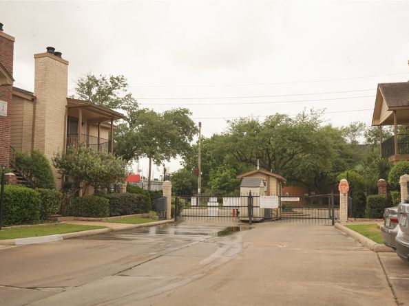 2121 Hepburn Street 716, Houston TX 77054