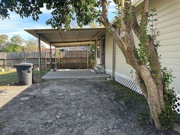 3418 Memel Street, Houston TX 77026