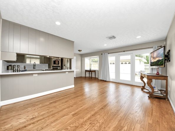 1815 Tannehill Drive, Houston TX 77008