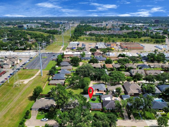 1815 Tannehill Drive, Houston TX 77008