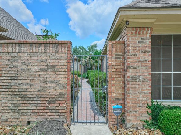 4615 Elmstone Court, Houston TX 77345