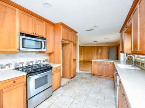 4721 Briarbend Drive, Houston TX 77035